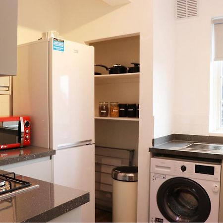Modern Newgate Apartments - Kingsbury Underground, All Local Amenities On Your Doorstep Harrow kerület Kültér fotó