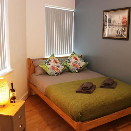 Modern Newgate Apartments - Kingsbury Underground, All Local Amenities On Your Doorstep Harrow kerület Kültér fotó